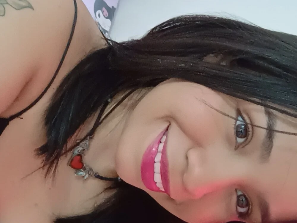 Tatiana18Strip's Offline XXX Chat