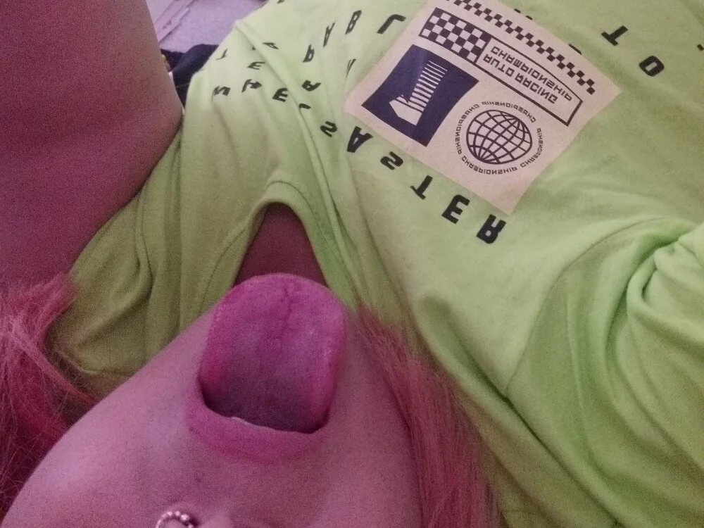 izauri2025 Offline XXX Chat