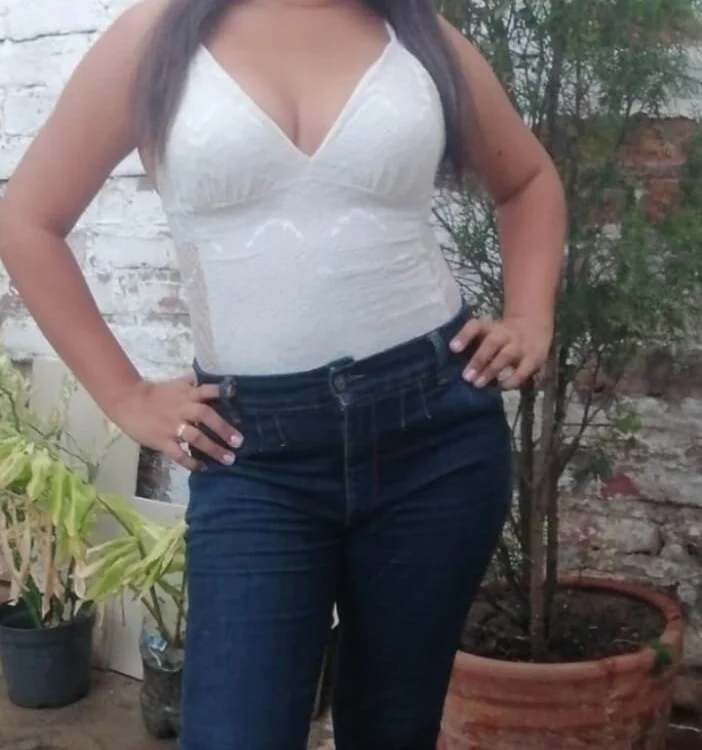 sara_ar1's Offline XXX Chat