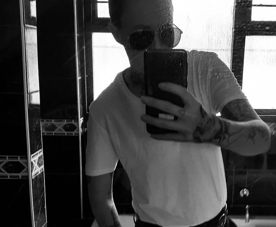 shaneblake's Offline XXX Chat