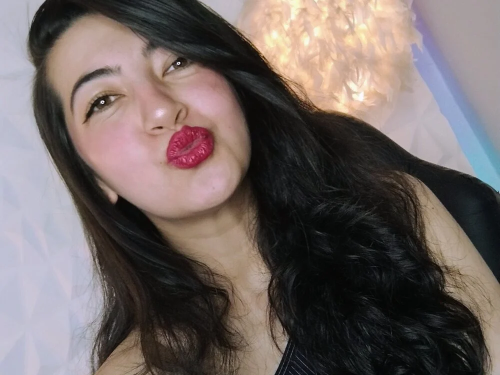 Chatroom XXX hors ligne de Saya_Amaretto1