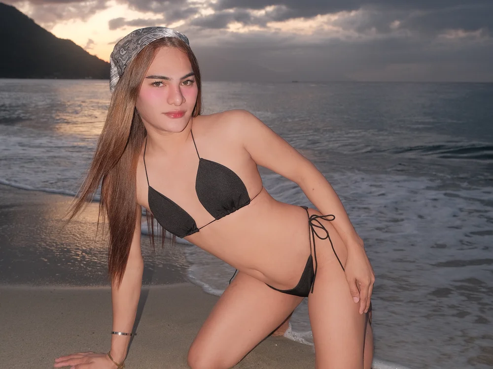 Sexy_Louies 離線 XXX 聊天