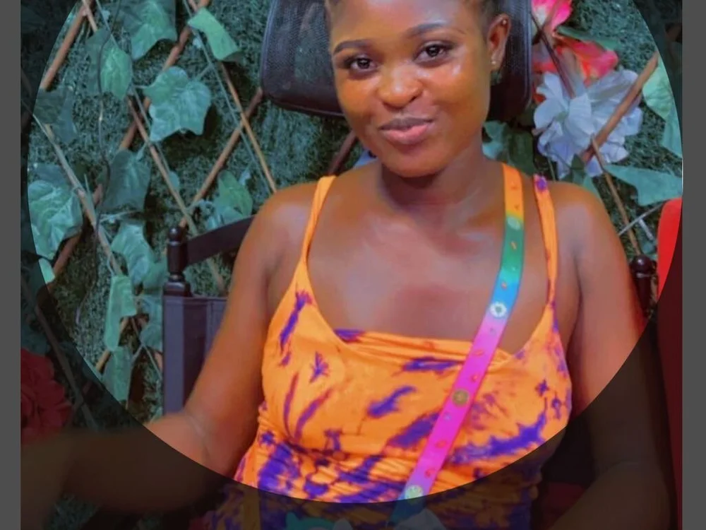 queeless' Offline XXX Chat