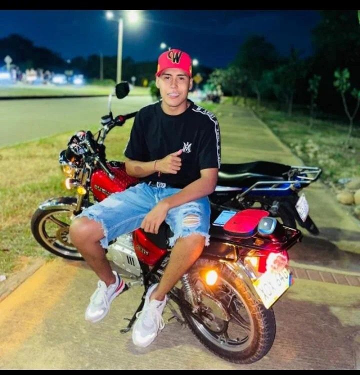 Thomas_Navarro's Offline XXX Chat