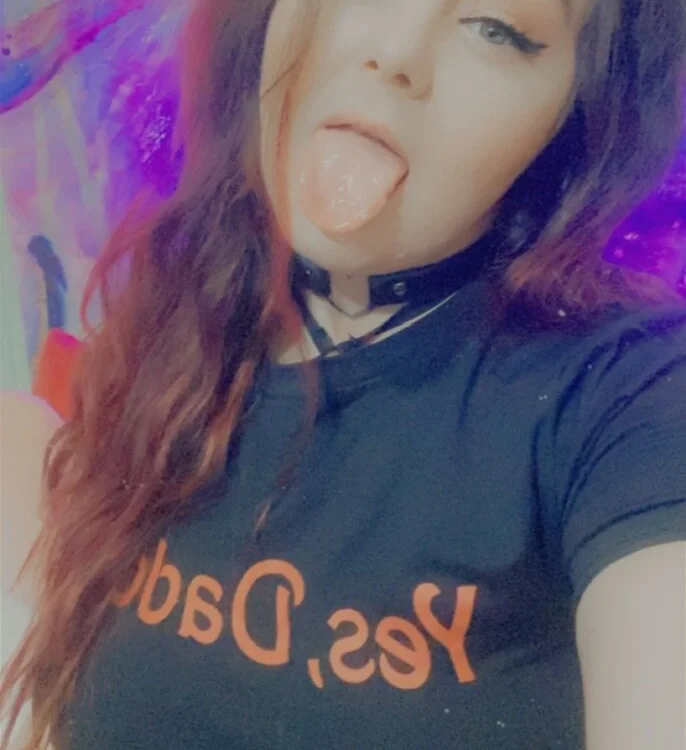 AllieBby's Offline XXX Chat