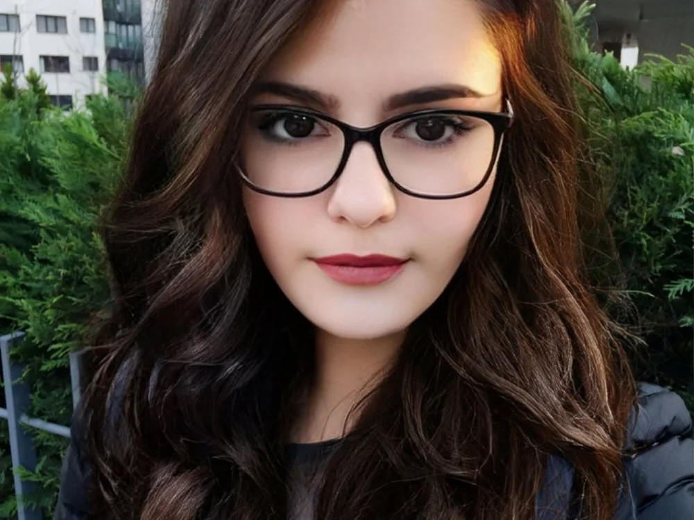 Ceren2's Offline Chat Room