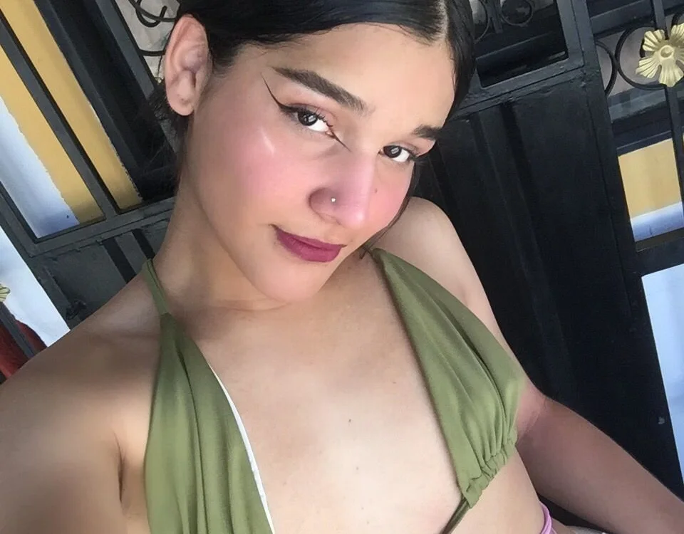 MultiCamAdventures' Offline XXX Chat