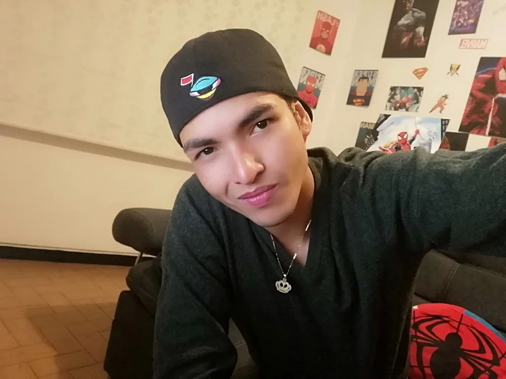 Alan_BoyLatin's Offline Chat Room