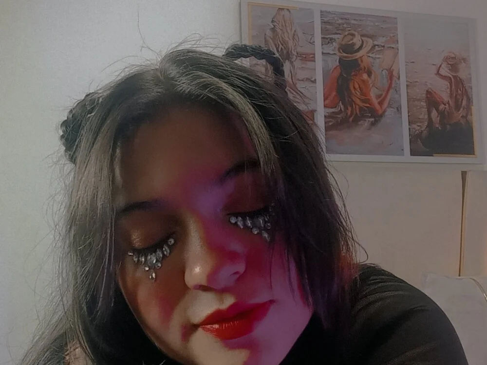 Alice_BigBoobs_Milk: απευθείας συνομιλία ΧΧΧ