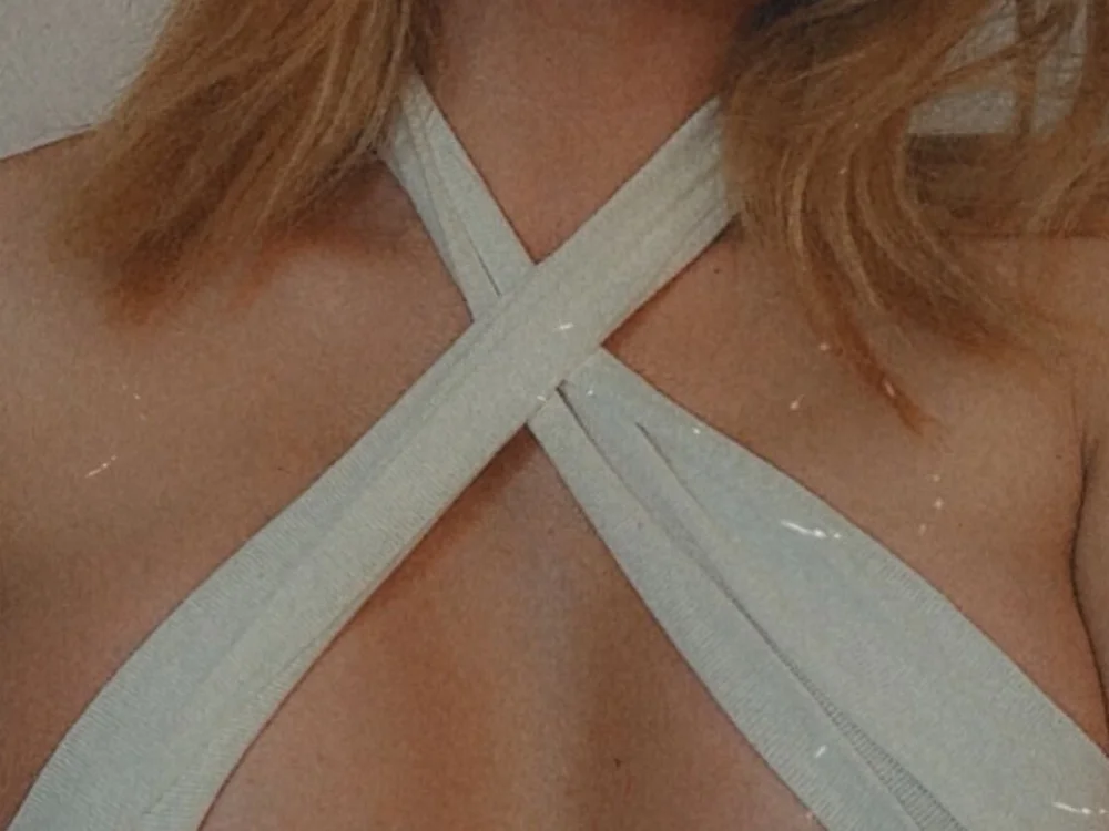 10inchSelfSuckGoddess' Offline XXX Chat