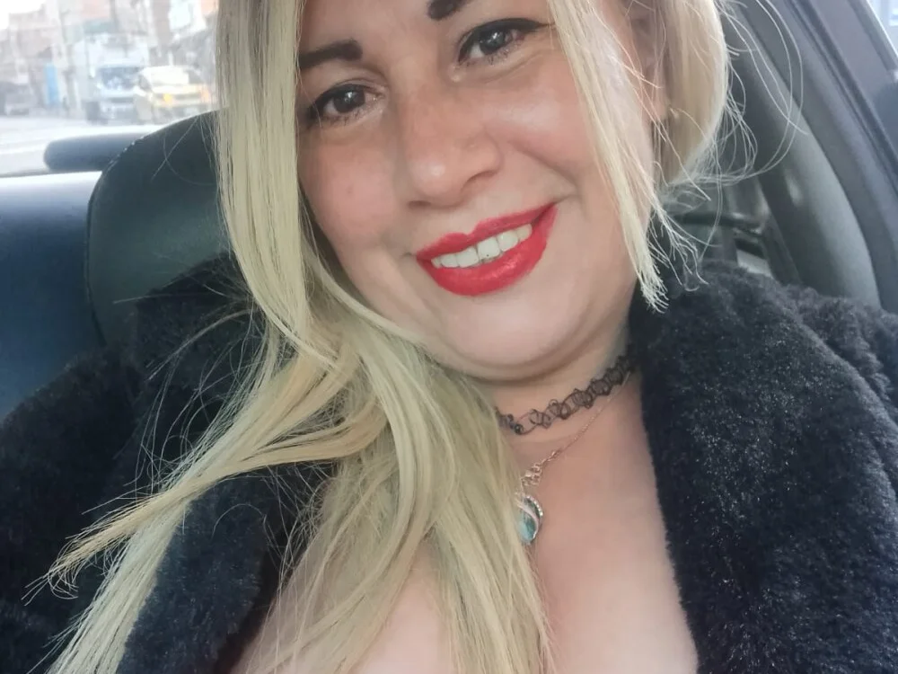 ande-24sexy's Offline XXX Chat