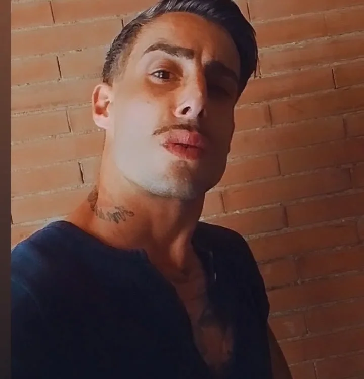 Peligrottero93's Offline XXX Chat