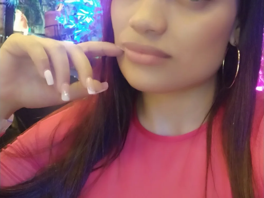 Ehilyn's Offline XXX Chat