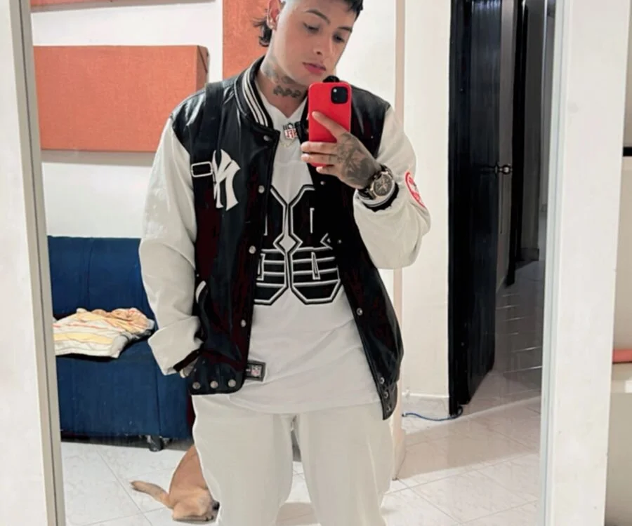 DIEGOMADRID23 Chat XXX Ngoại tuyến