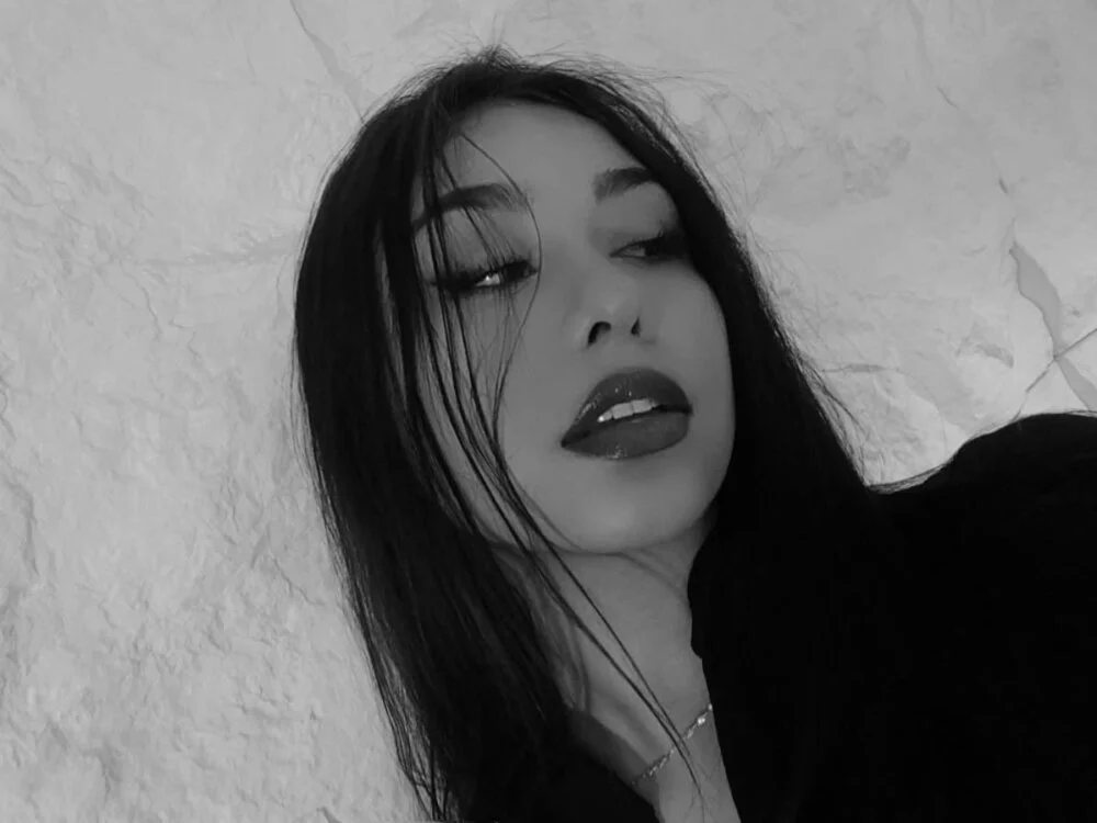 ivette_k Offline XXX-Chat