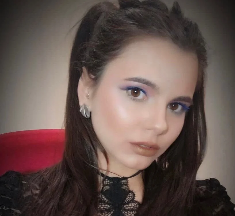 LolaCerberus offline chatrum