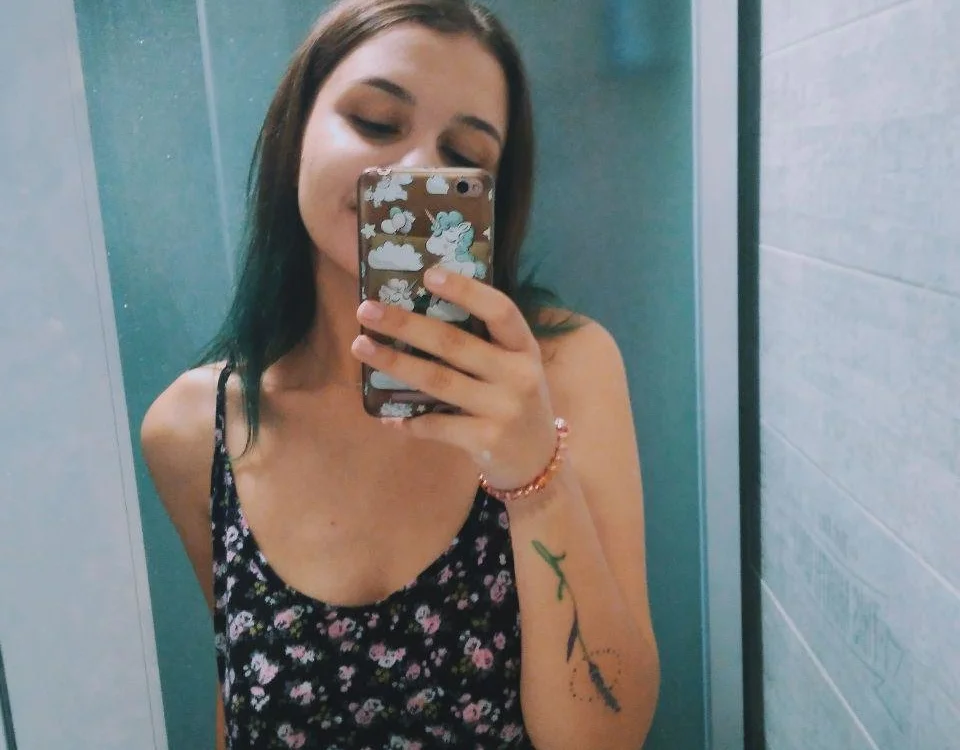EveFamous' Offline XXX Chat