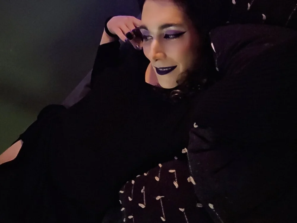 SirenSasha 现场XXX聊天