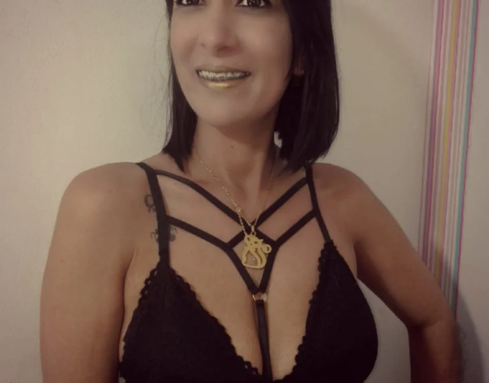 Mature_Carolina's Offline XXX Chat