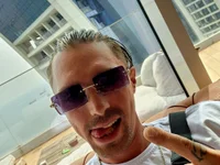 Модель dennis1590