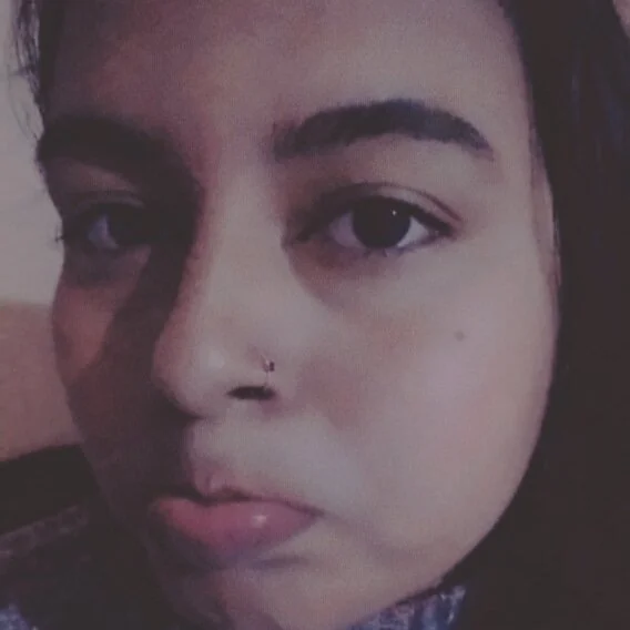 Rosiio23 অফলাইন XXX চ্যাট