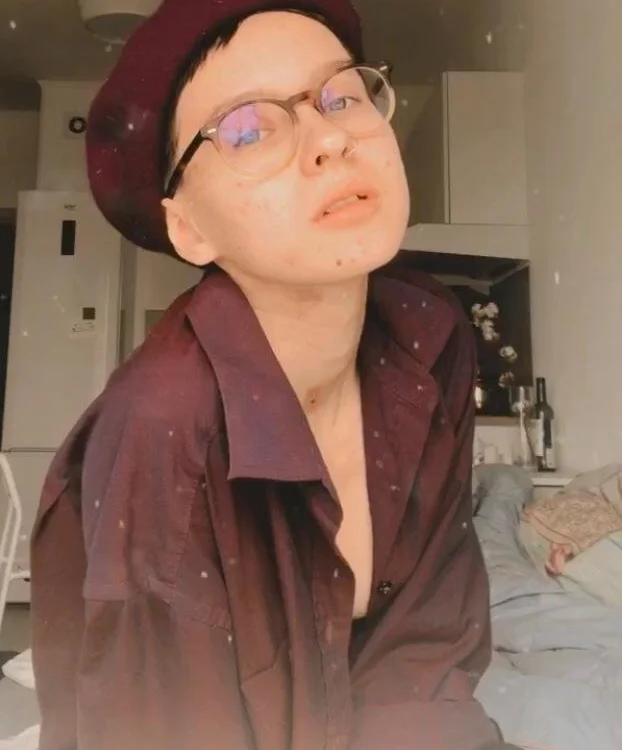 lily_babe's Offline XXX Chat