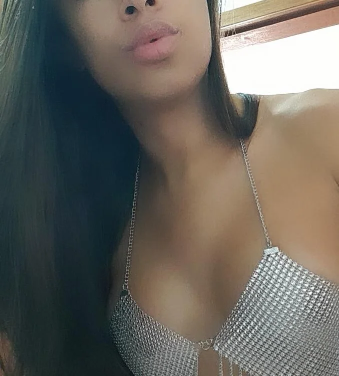 nicolyduarte's Offline XXX Chat