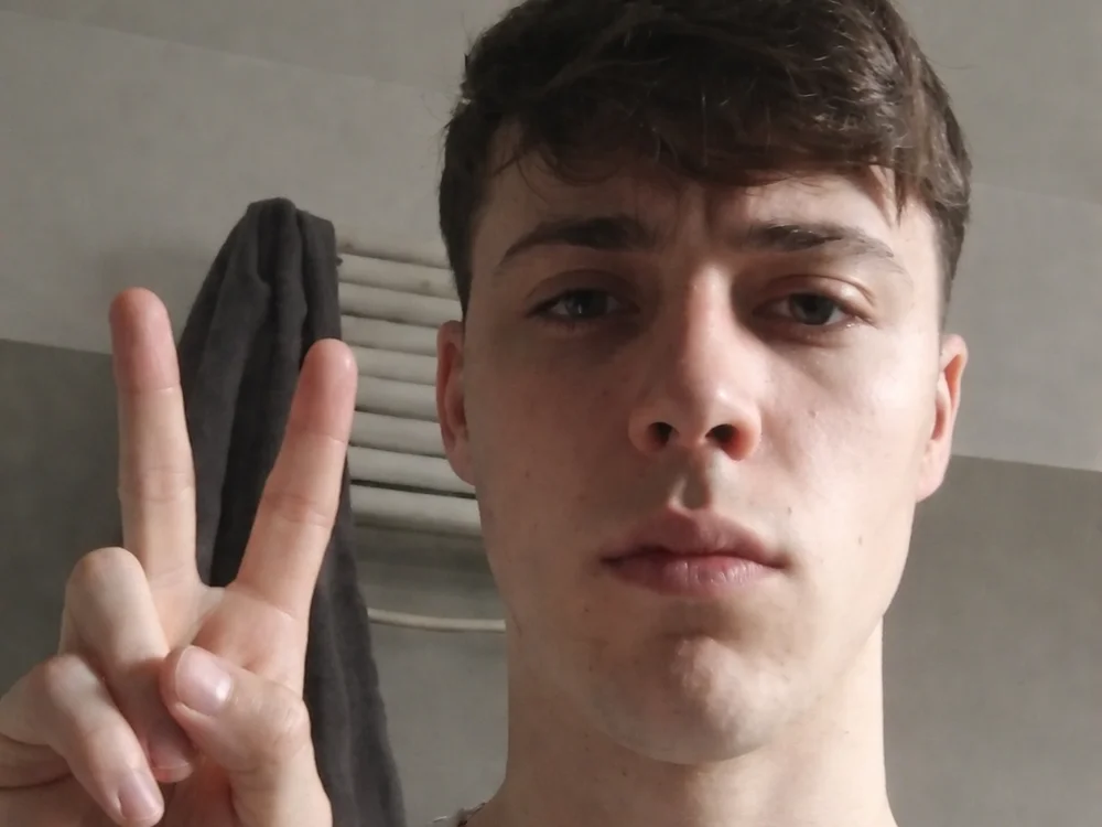 marco17387 Chat XXX offline