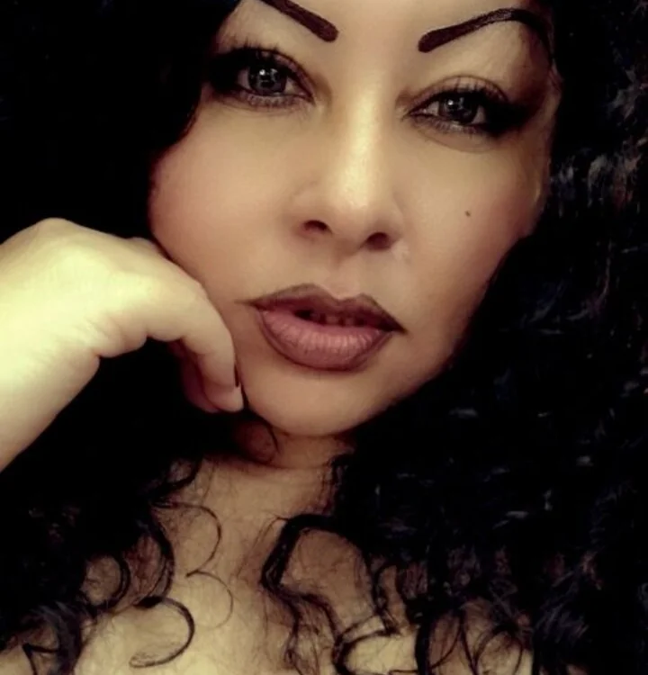 hazel_milf Adlı Modelin Çevrimdışı XXX Sohbeti