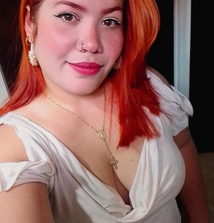 Srta_saraa's Offline XXX Chat