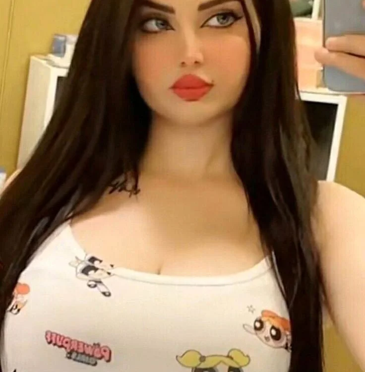 LaylaFenna's Offline Chat Room
