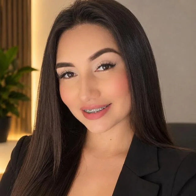 EmmaThomps 離線 XXX 聊天