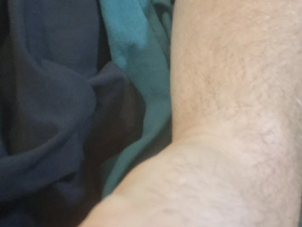 Hrhdhhhuuhc's Offline XXX Chat