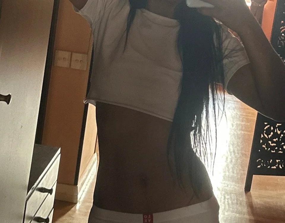 Leeloo_Wild Obrolan XXX Offline