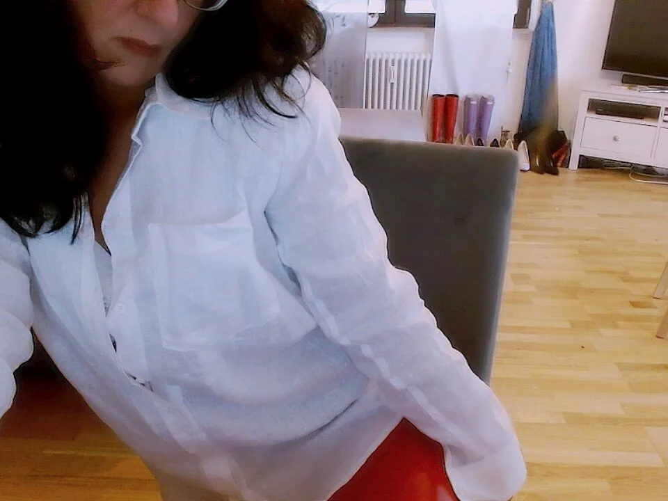 GeilesLuder75 offline XXX-chat