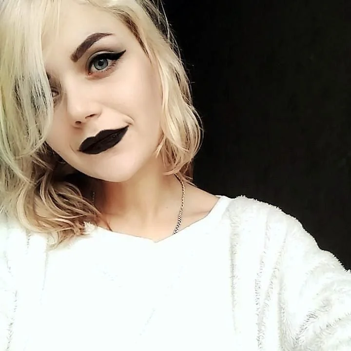 Jane_Viva's Offline Chat Room