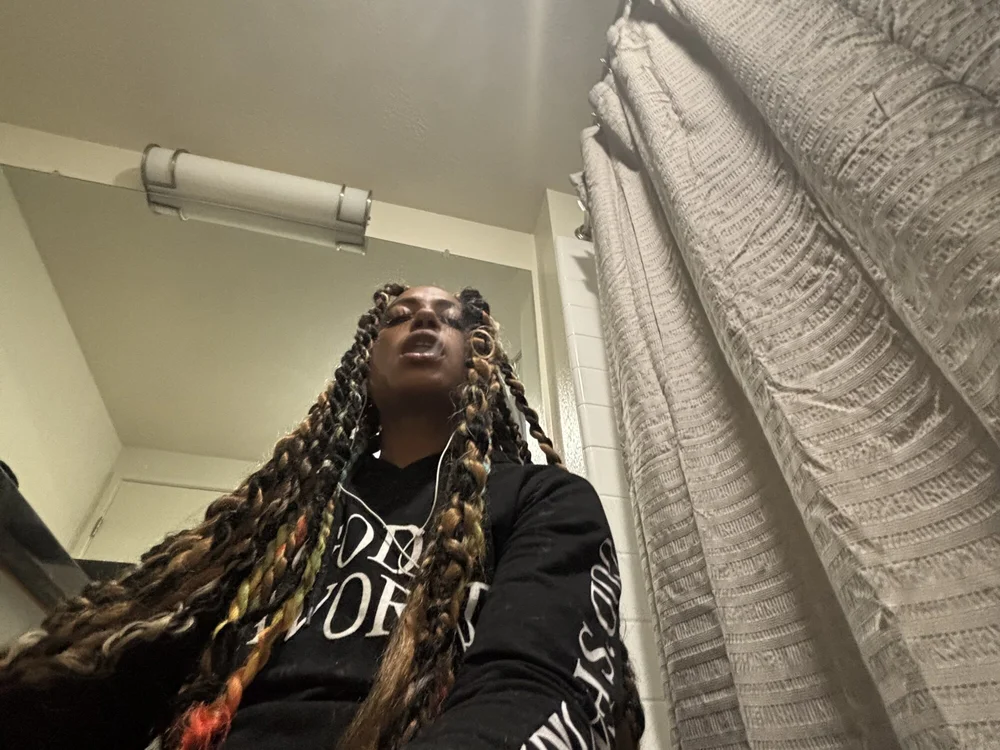sexyyykenya's Offline XXX Chat