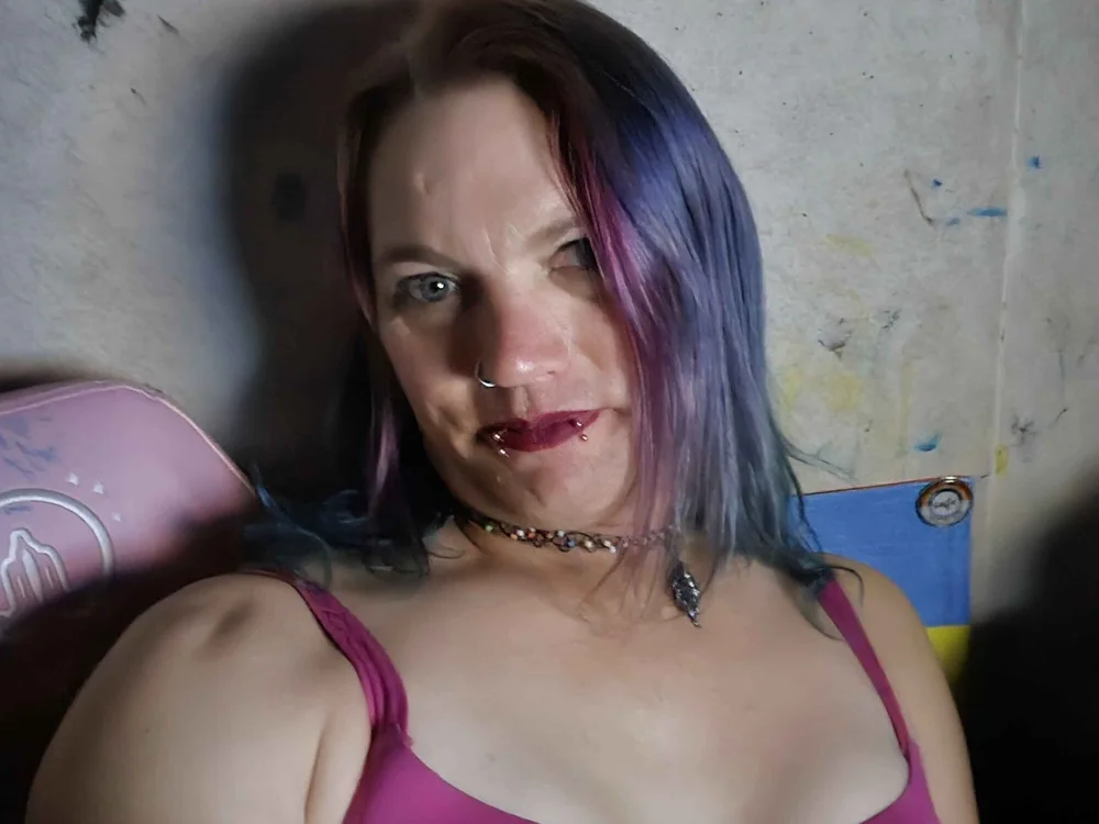 Offline chatovací místnost MrsVioletRayne