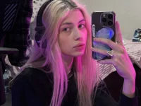 Chat +18 de Emily_Flowers_ ao vivo