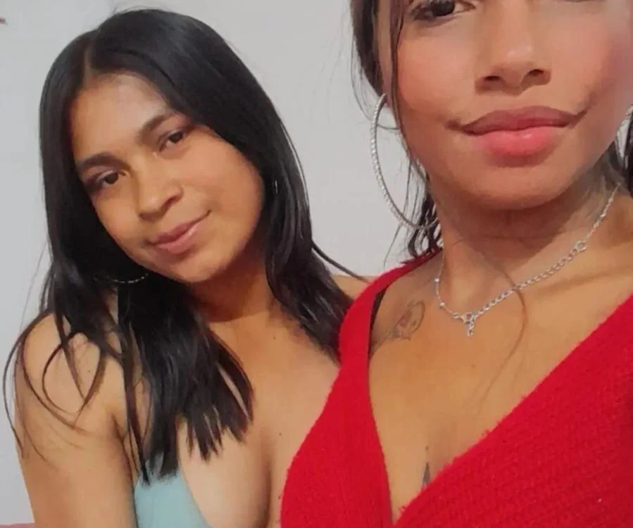 VioletandAsha's Offline XXX Chat