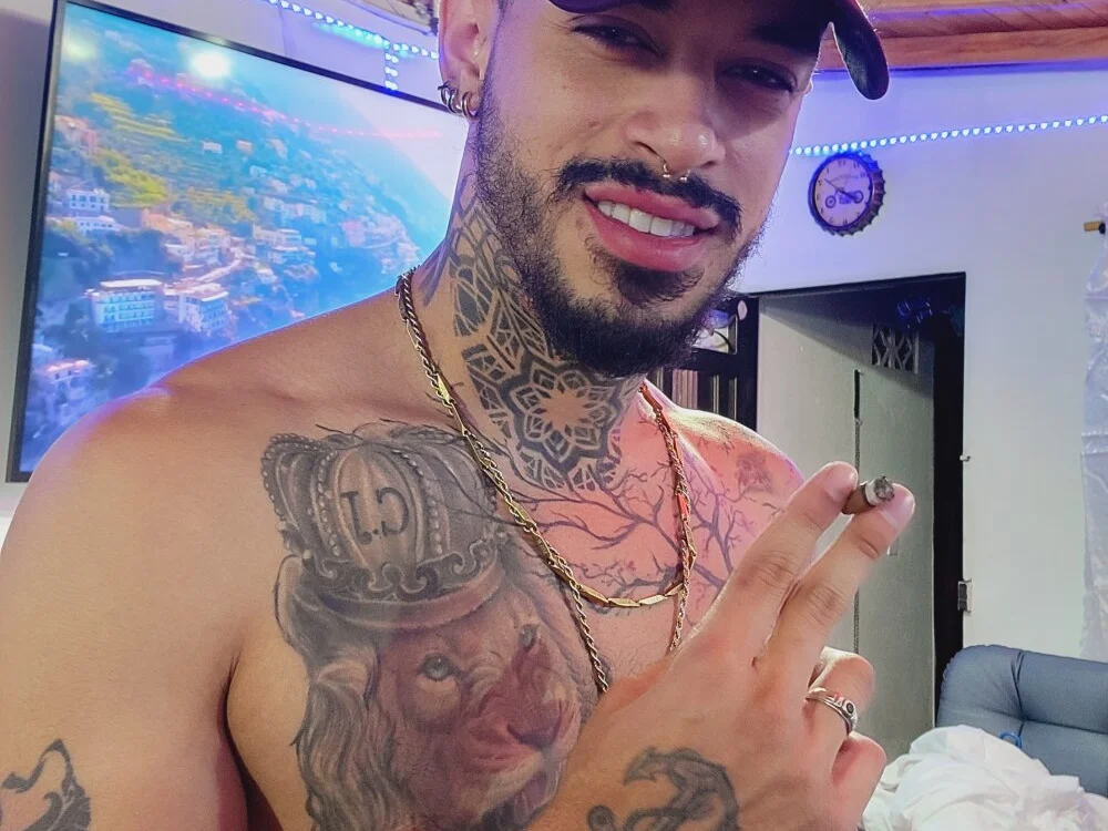 VinzenzRizzo 离线XXX聊天