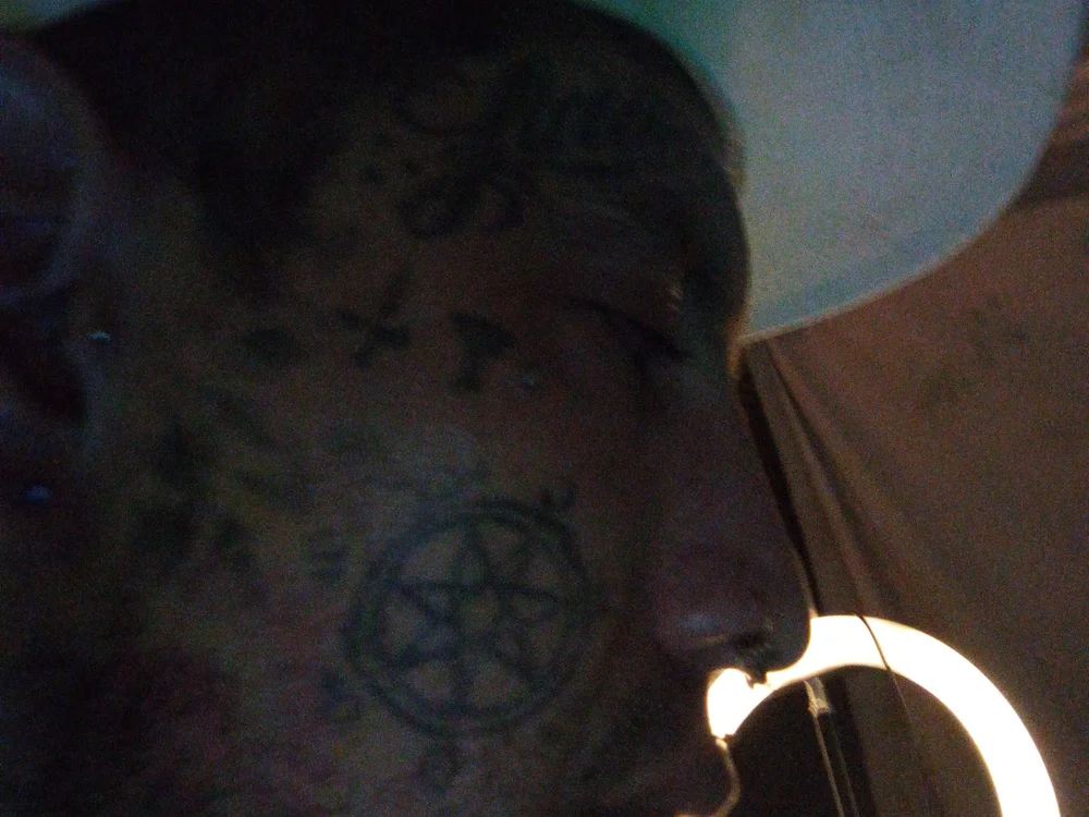 destroassbig2n Offline XXX chat