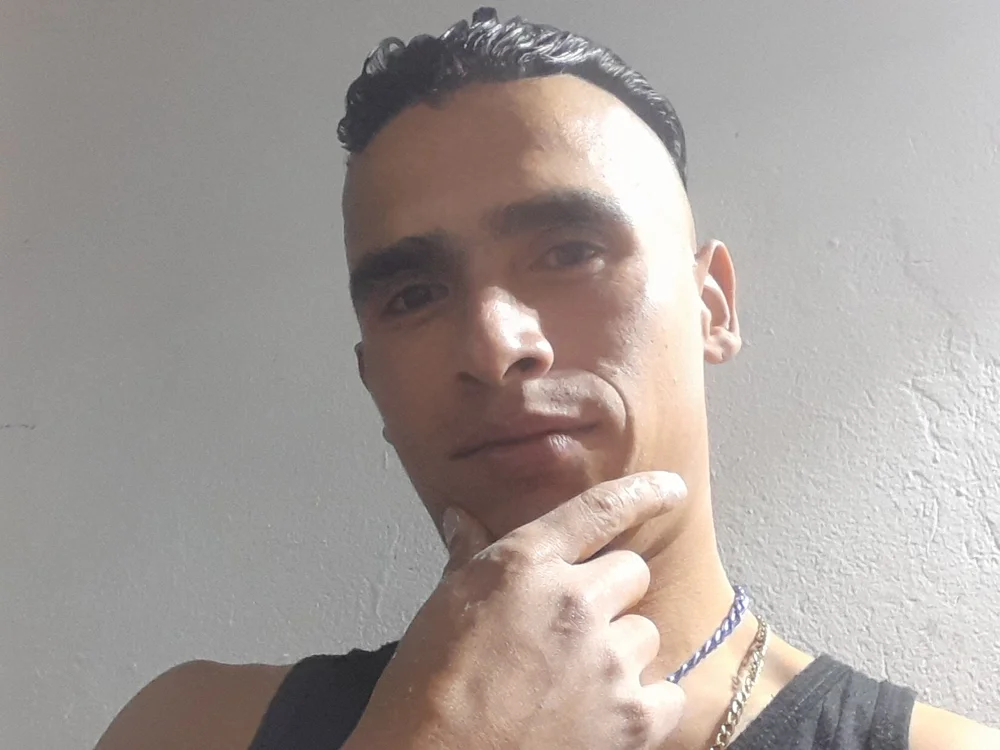 daimod96's Offline Chat Room