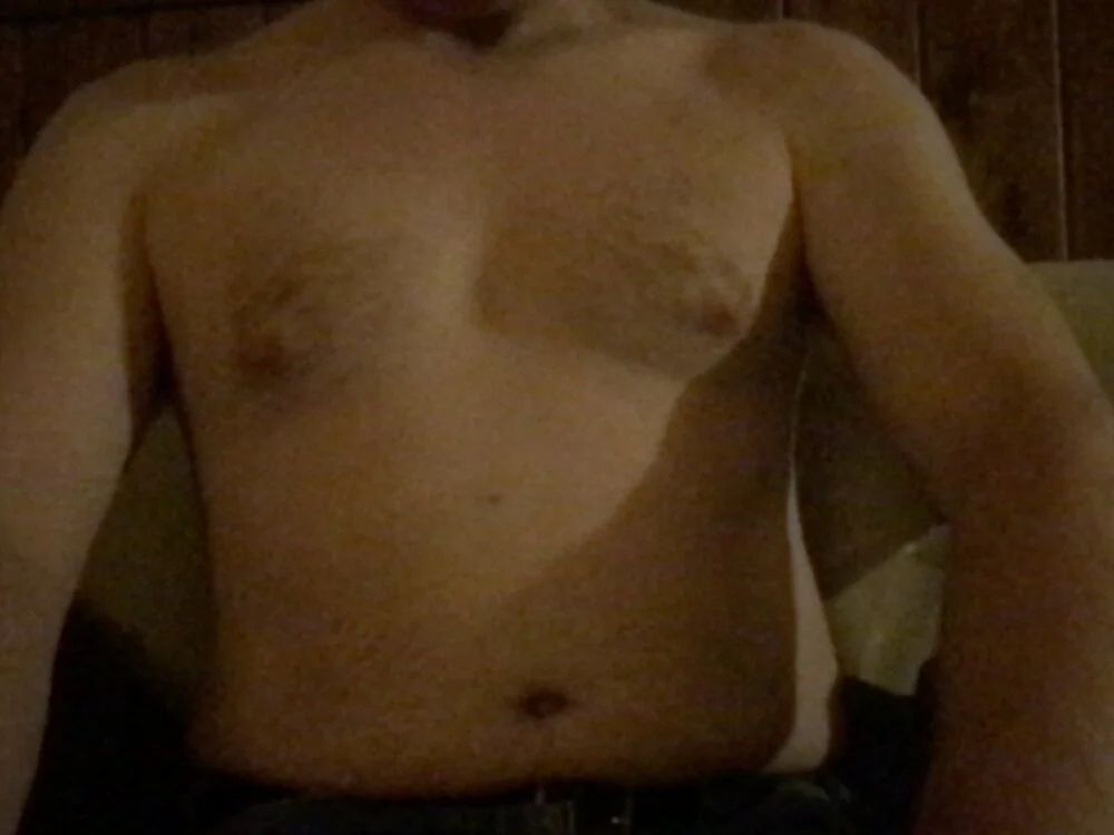 mnguy1983 離線 XXX 聊天