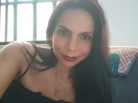 victory_beloved_milf's Offline Chat Room