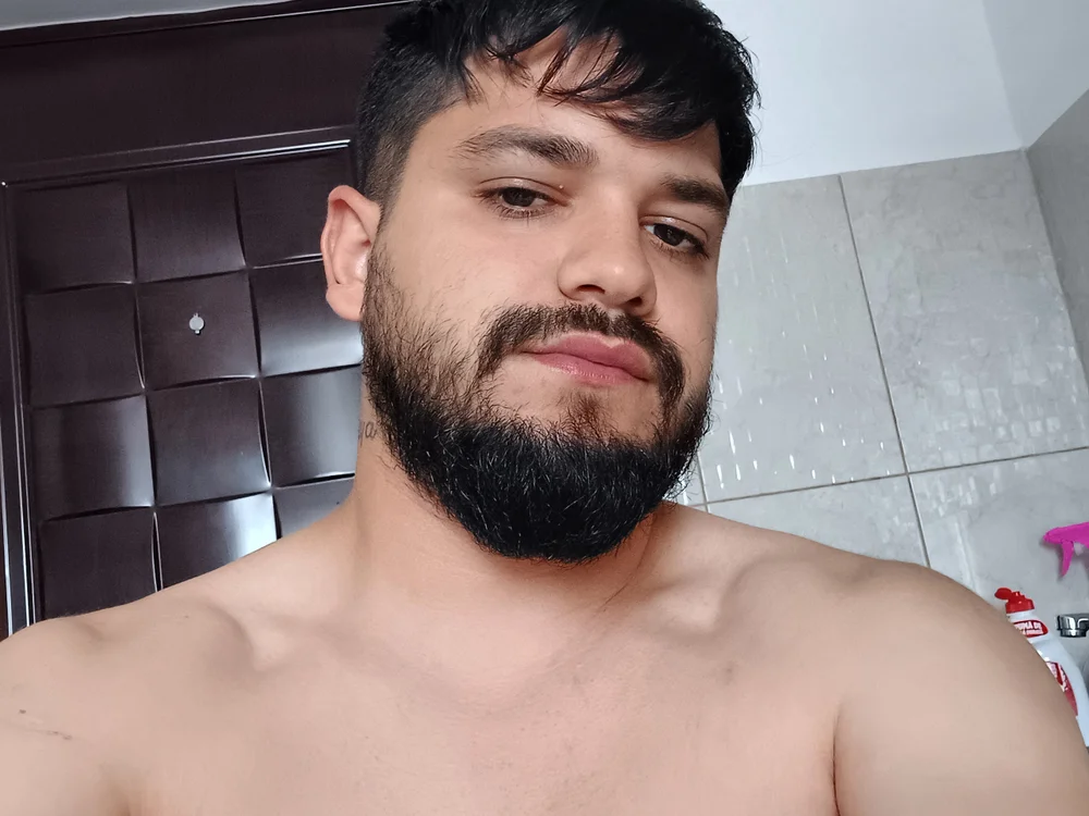 Maximiliannnnnnnnnnnnn's most recent online preview