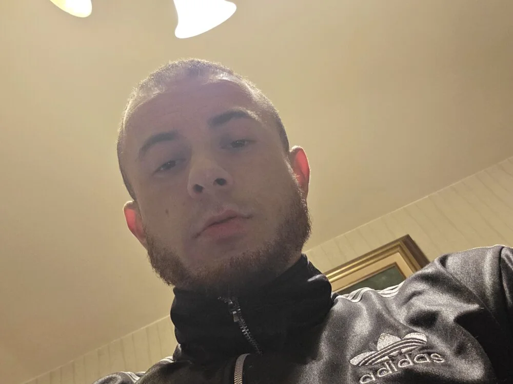 MushroomM1 offline XXX-chat