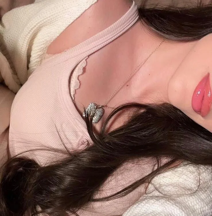 Stelly_love26 অফলাইন XXX চ্যাট