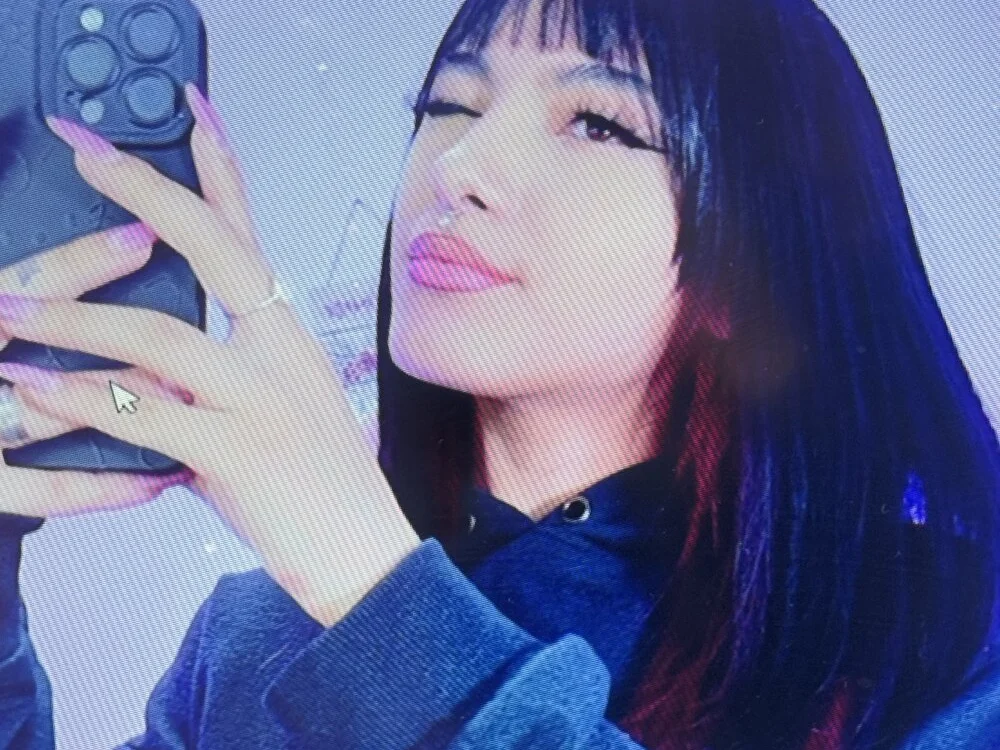 cuteezoe 離線 XXX 聊天