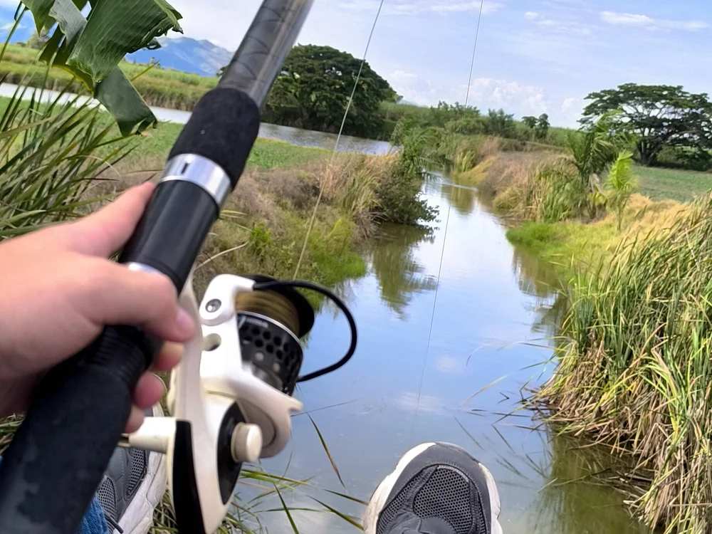 BIKERHOT08's Offline Chat Room